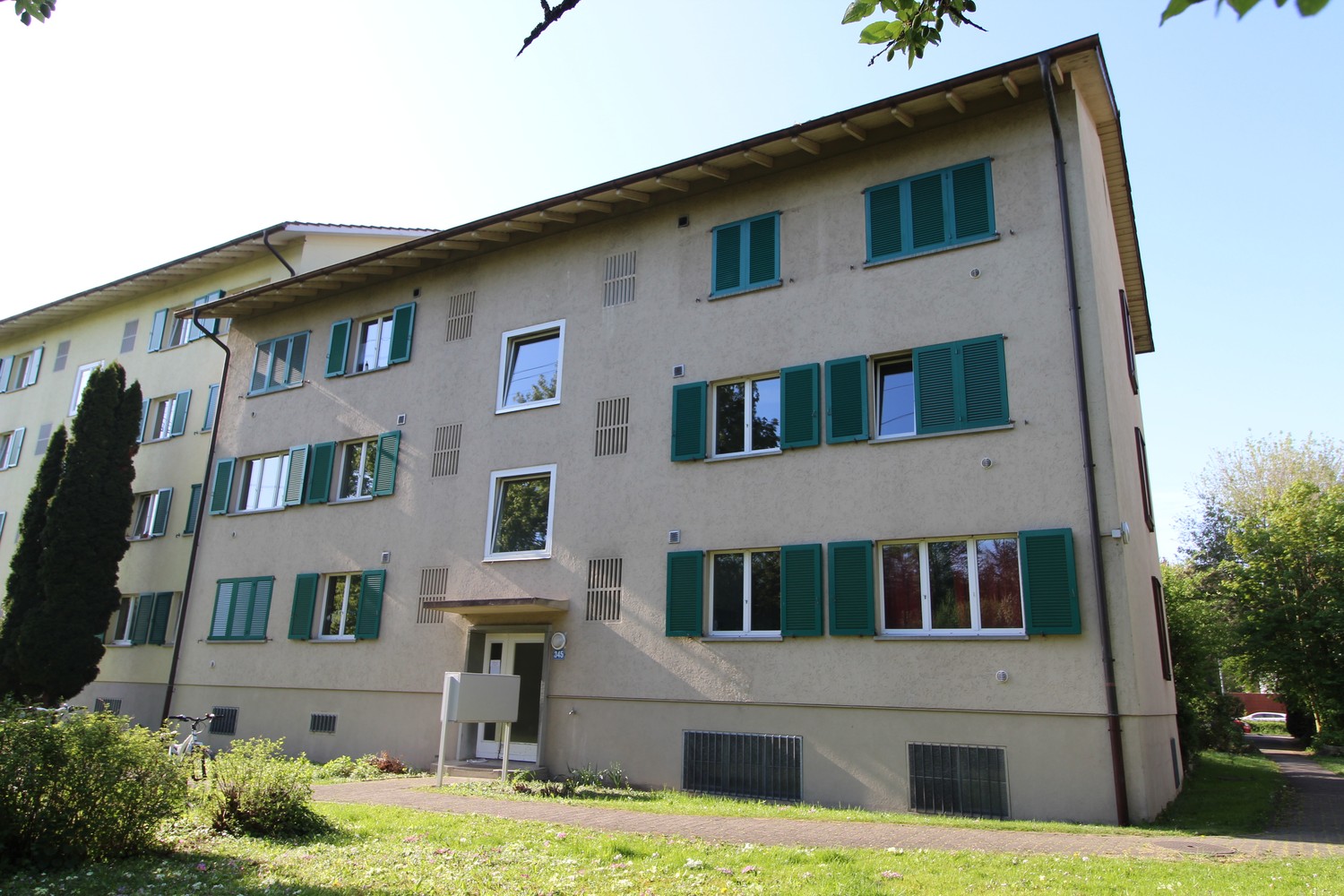 Ueberlandstrasse 345, 8051 Zürich image 1
